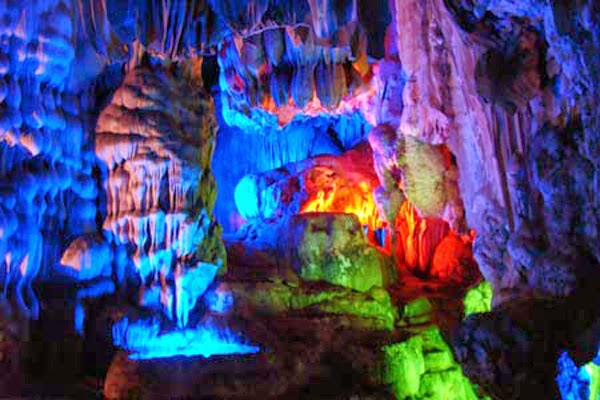 Tour Viếng mộ Đại Tướng - Động Phong Nha - Động Thiên Đường 3 ngày